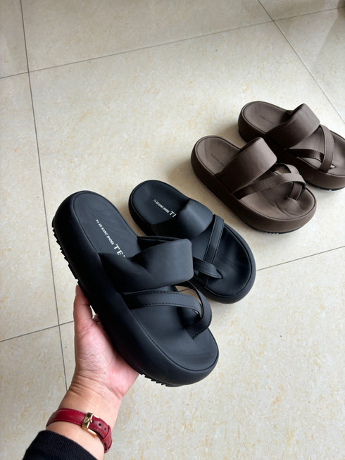 Women Casual Thong Slid on Platform Sandals